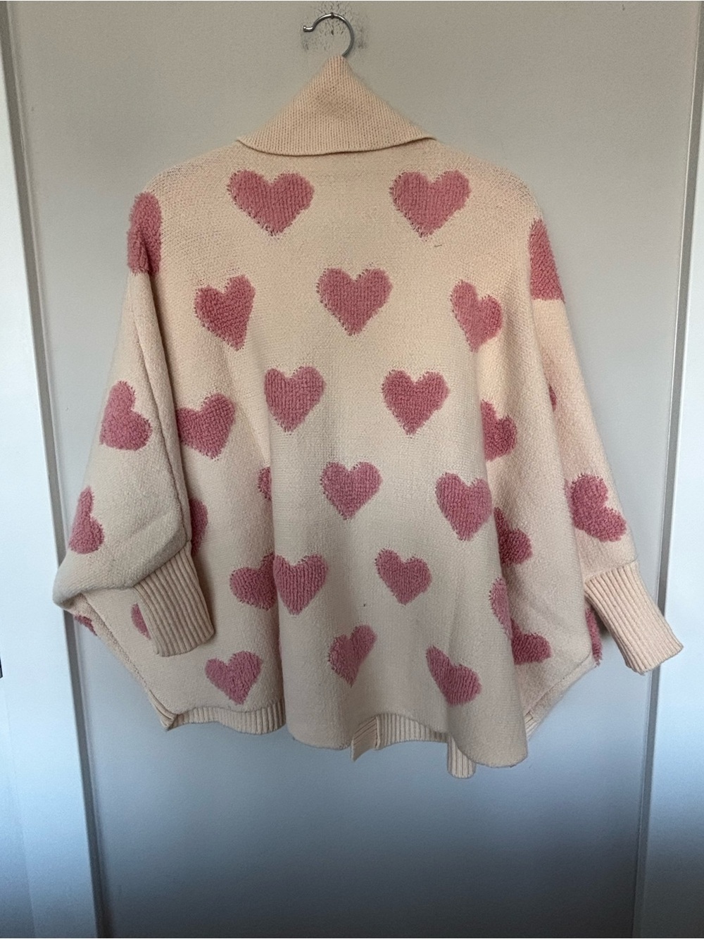 SACHI Cream Cardigan with Pink Heart Motif - Picture 2 of 4